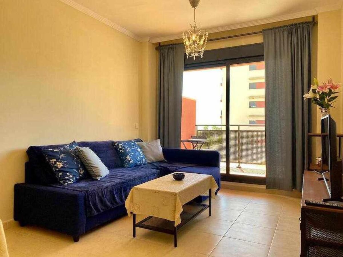A&n La Vega 7 *